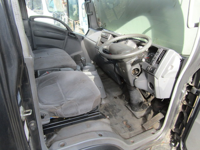 Cabine voor Vrachtwagen ISUZU N75 CAB (2010): afbeelding 6