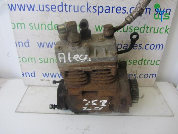 MERCEDES ATEGO 1828 / 2528 TWIN POT COMPRESSOR KNORR BREMSE LP4855 - Motor en onderdelen voor Vrachtwagen: afbeelding 1 MERCEDES ATEGO 1828 / 2528 TWIN POT COMPRESSOR KNORR BREMSE LP4855 - Motor en onderdelen voor Vrachtwagen: afbeelding 1