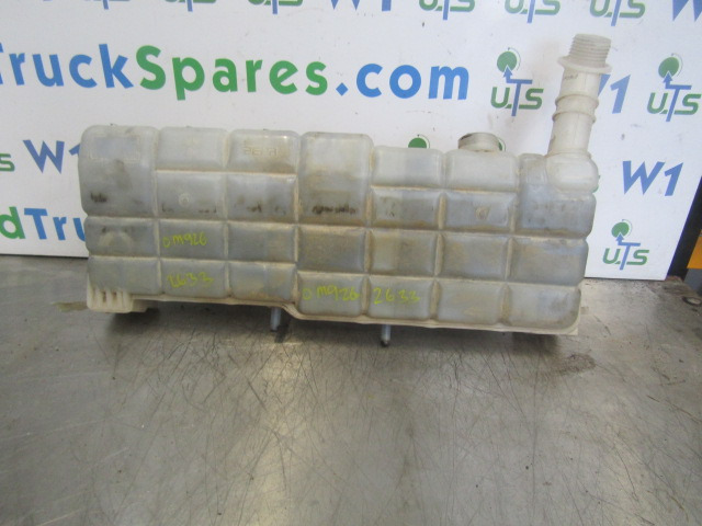 MERCEDES AXOR 2633 OM926 HEADERTANK - Motor en onderdelen voor Vrachtwagen: afbeelding 1 MERCEDES AXOR 2633 OM926 HEADERTANK - Motor en onderdelen voor Vrachtwagen: afbeelding 1