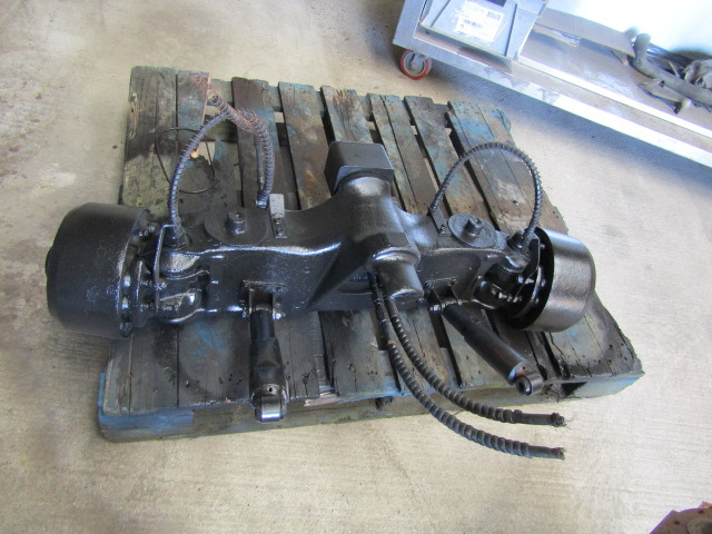 SCHMIDT SWINGO 2WD FRONT AXLE COMPLETE - Vooras voor Gemeentelijke machine/ Speciaal: afbeelding 2 SCHMIDT SWINGO 2WD FRONT AXLE COMPLETE - Vooras voor Gemeentelijke machine/ Speciaal: afbeelding 2