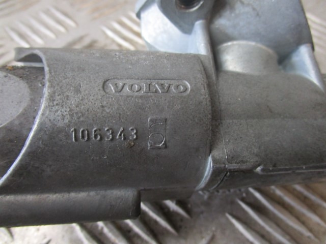 VOLVO FM/FH VERSION 2 IGNITION LOCK AND KEY 106343 - Cabine en interieur voor Vrachtwagen: afbeelding 2 VOLVO FM/FH VERSION 2 IGNITION LOCK AND KEY 106343 - Cabine en interieur voor Vrachtwagen: afbeelding 2