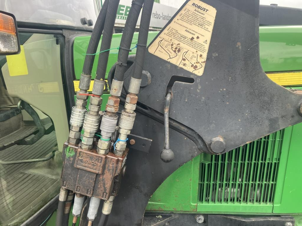 John Deere 6110 SE - Tractor: afbeelding 4 John Deere 6110 SE - Tractor: afbeelding 4