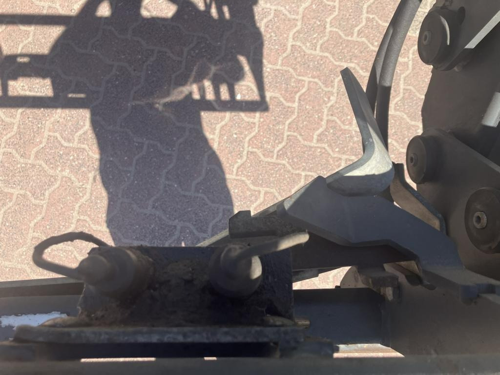 John Deere 6125R - Tractor: afbeelding 4 John Deere 6125R - Tractor: afbeelding 4