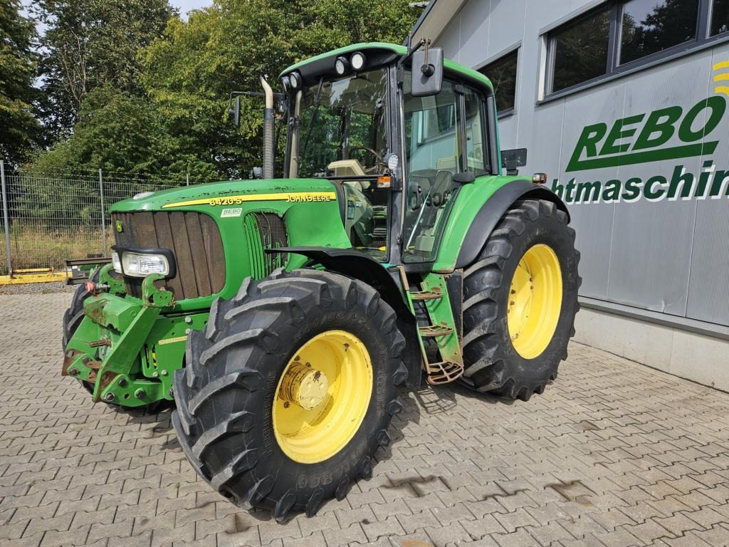 John Deere 6420S PREMIUM - Tractor: afbeelding 1 John Deere 6420S PREMIUM - Tractor: afbeelding 1