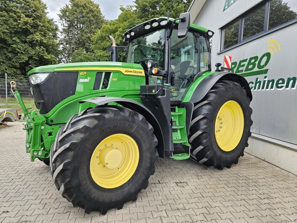 John Deere 6R195 - Tractor: afbeelding 1 John Deere 6R195 - Tractor: afbeelding 1