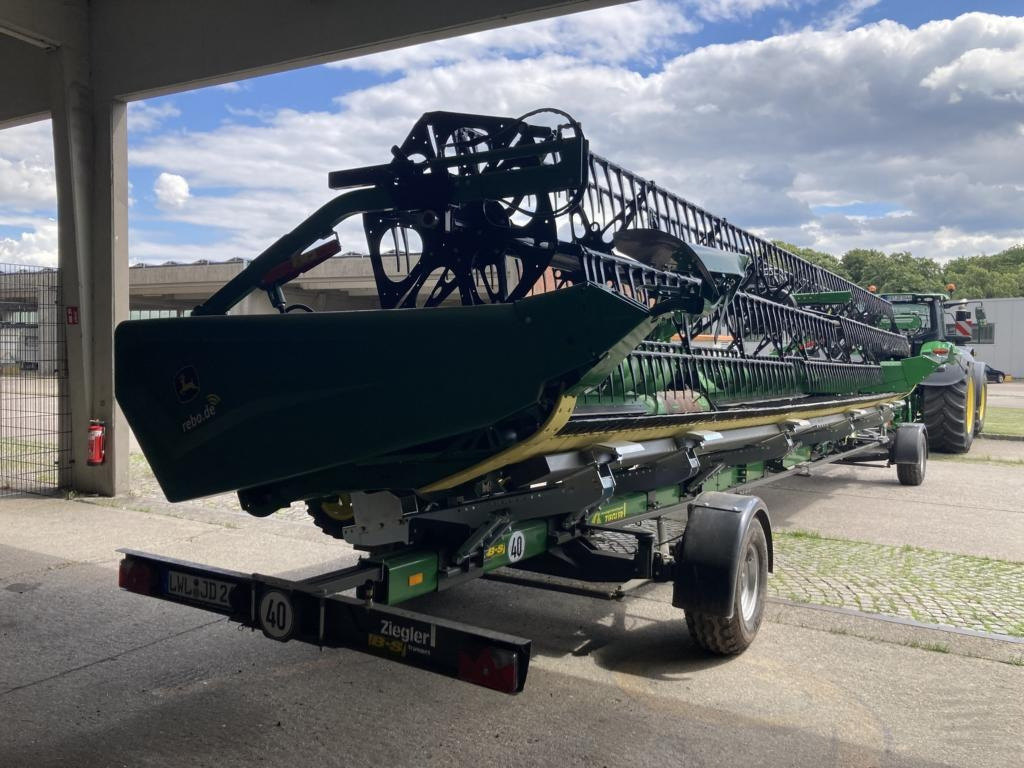 John Deere HD35X MY24 - Maaidorser: afbeelding 1 John Deere HD35X MY24 - Maaidorser: afbeelding 1