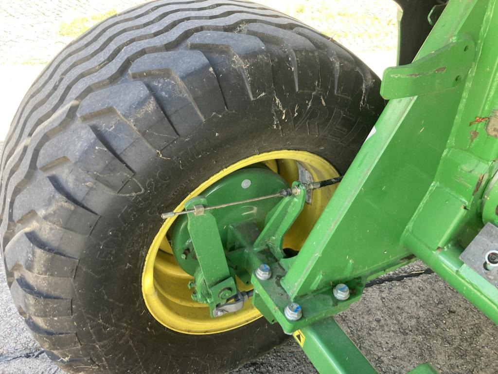 John Deere V461M - PAKET FÜR RUNDBALLENPR - Wikkelaar: afbeelding 2 John Deere V461M - PAKET FÜR RUNDBALLENPR - Wikkelaar: afbeelding 2