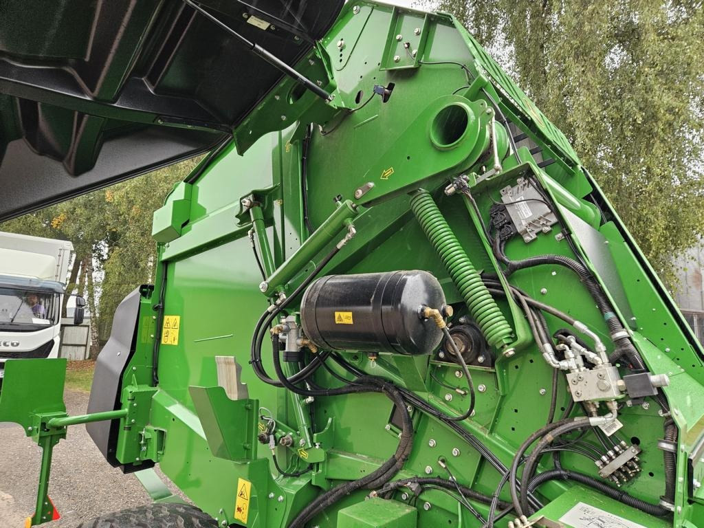 John Deere V461M - PAKET FÜR RUNDBALLENPR - Wikkelaar: afbeelding 2 John Deere V461M - PAKET FÜR RUNDBALLENPR - Wikkelaar: afbeelding 2