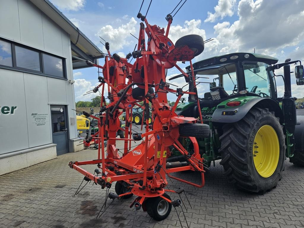 Kuhn GF 8702 - Hooischudder: afbeelding 3 Kuhn GF 8702 - Hooischudder: afbeelding 3