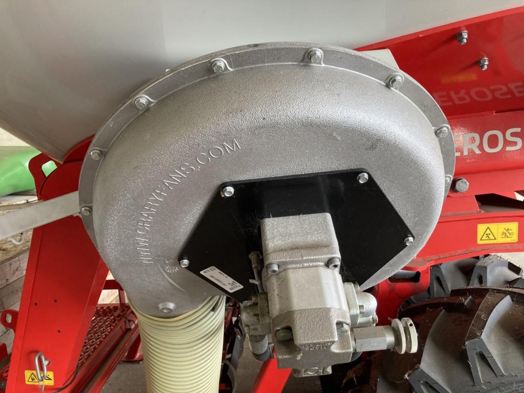 Pöttinger AEROSEM 4002 FDD - Zaaimachine: afbeelding 4 Pöttinger AEROSEM 4002 FDD - Zaaimachine: afbeelding 4