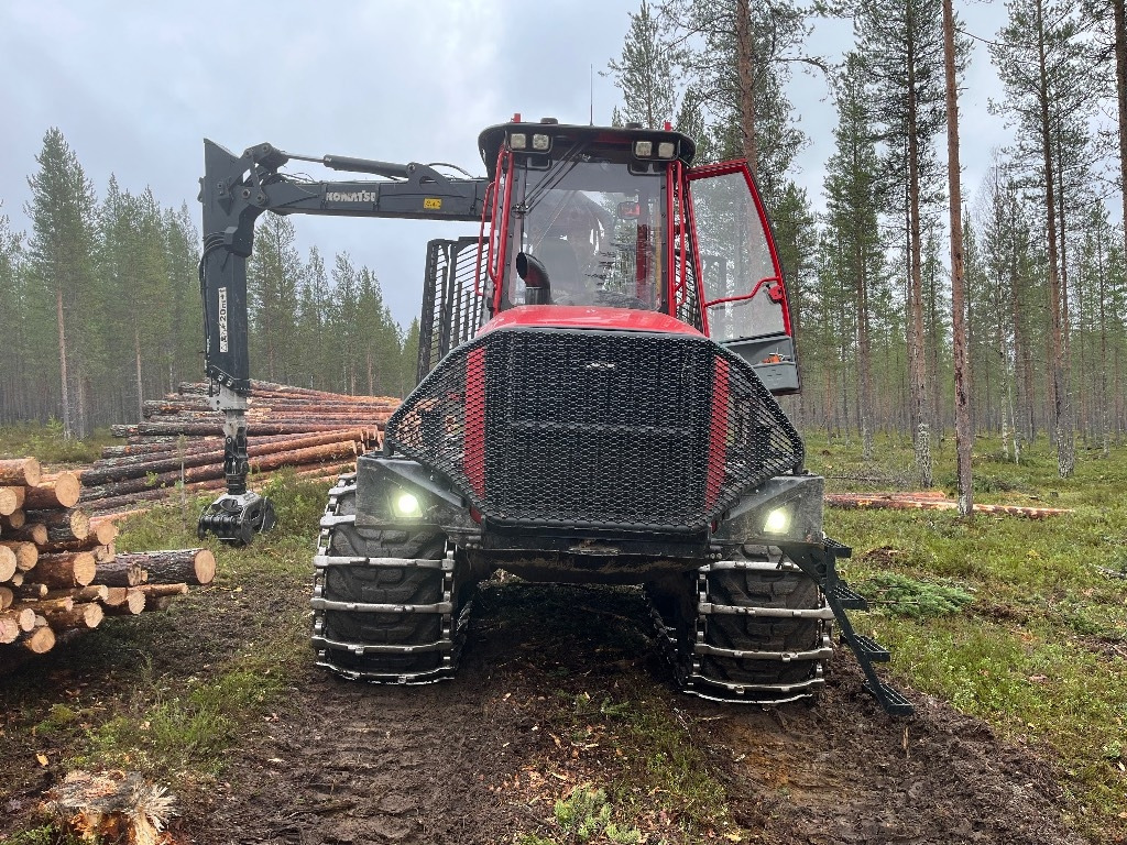 Komatsu 875 - Forwarder: afbeelding 1 Komatsu 875 - Forwarder: afbeelding 1