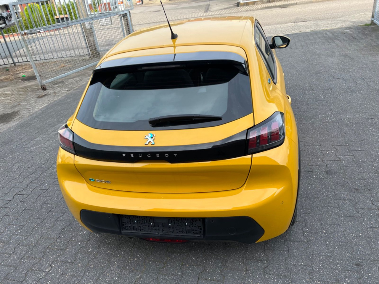 Peugeot E 208 Active Pack Elektro Peugeot E 208 Active Pack Elektro - Personenwagen: afbeelding 5 Peugeot E 208 Active Pack Elektro Peugeot E 208 Active Pack Elektro - Personenwagen: afbeelding 5