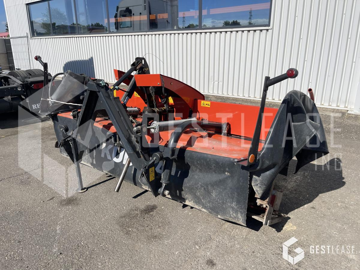Kubota DM4032 - Maaimachine: afbeelding 1 Kubota DM4032 - Maaimachine: afbeelding 1
