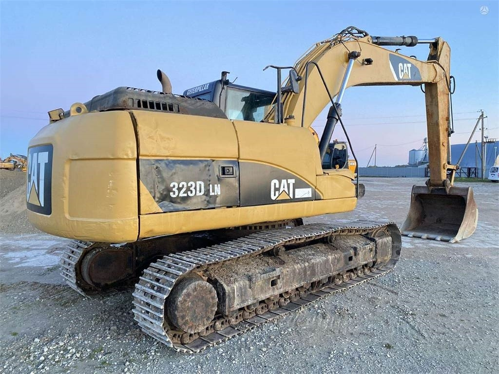 CAT 323 DLN - Rupsgraafmachine: afbeelding 4 CAT 323 DLN - Rupsgraafmachine: afbeelding 4