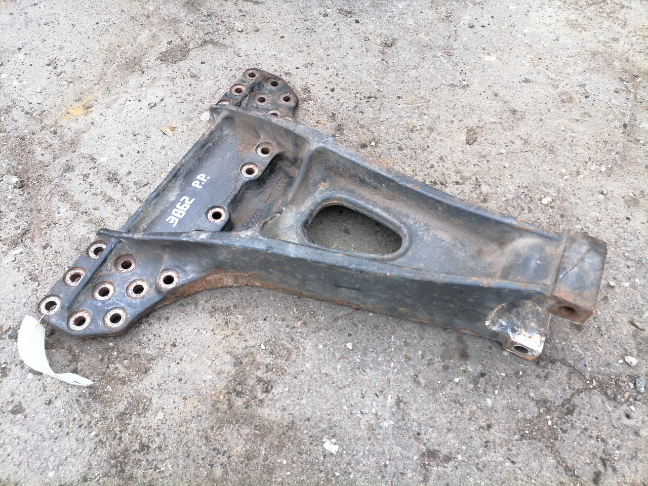 MAN Bracket 81432153025 - Ophanging voor Vrachtwagen: afbeelding 4 MAN Bracket 81432153025 - Ophanging voor Vrachtwagen: afbeelding 4