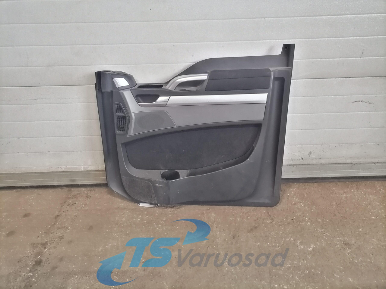MAN Door trim panel 81626306110 - Deur en onderdelen voor Vrachtwagen: afbeelding 1 MAN Door trim panel 81626306110 - Deur en onderdelen voor Vrachtwagen: afbeelding 1