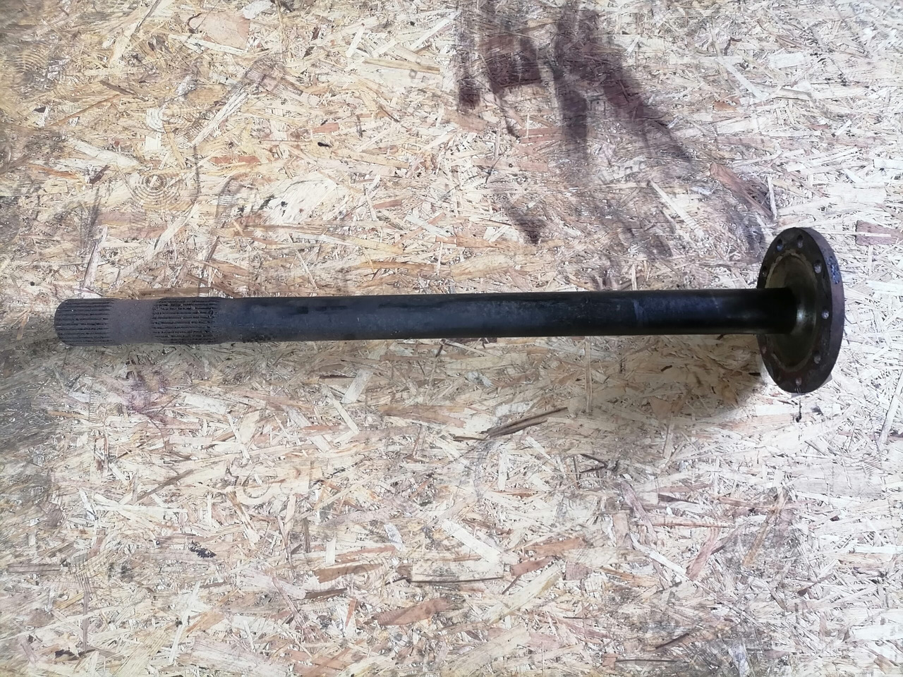 MAN Drive shaft 81355020147 - Aandrijfas voor Vrachtwagen: afbeelding 2 MAN Drive shaft 81355020147 - Aandrijfas voor Vrachtwagen: afbeelding 2