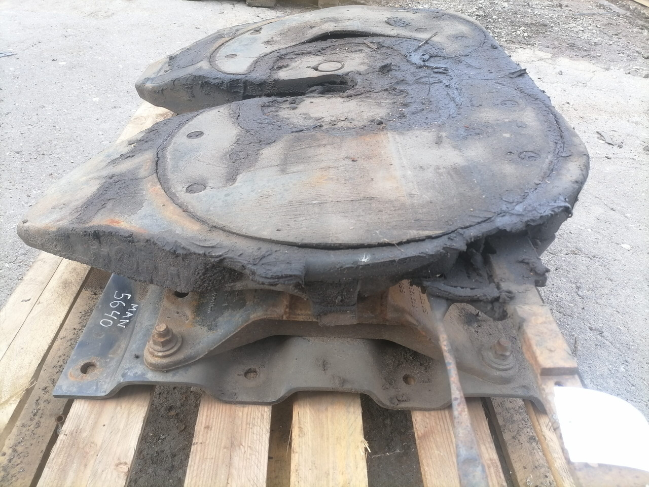 MAN Fifht wheel 662131013 - Koppelschotel voor Vrachtwagen: afbeelding 4 MAN Fifht wheel 662131013 - Koppelschotel voor Vrachtwagen: afbeelding 4