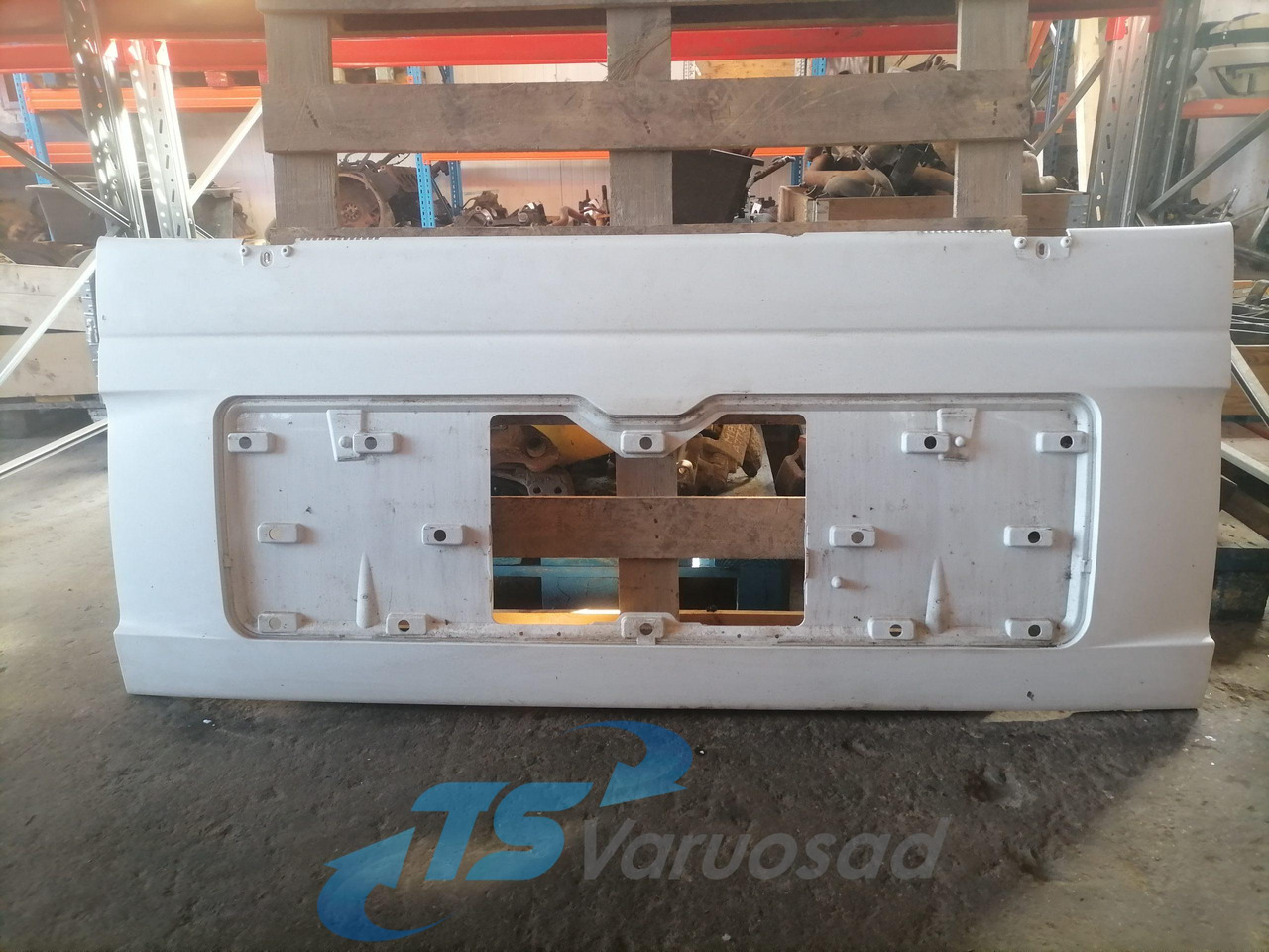 MAN Grille panel 81611100072 - Rooster voor Vrachtwagen: afbeelding 1 MAN Grille panel 81611100072 - Rooster voor Vrachtwagen: afbeelding 1