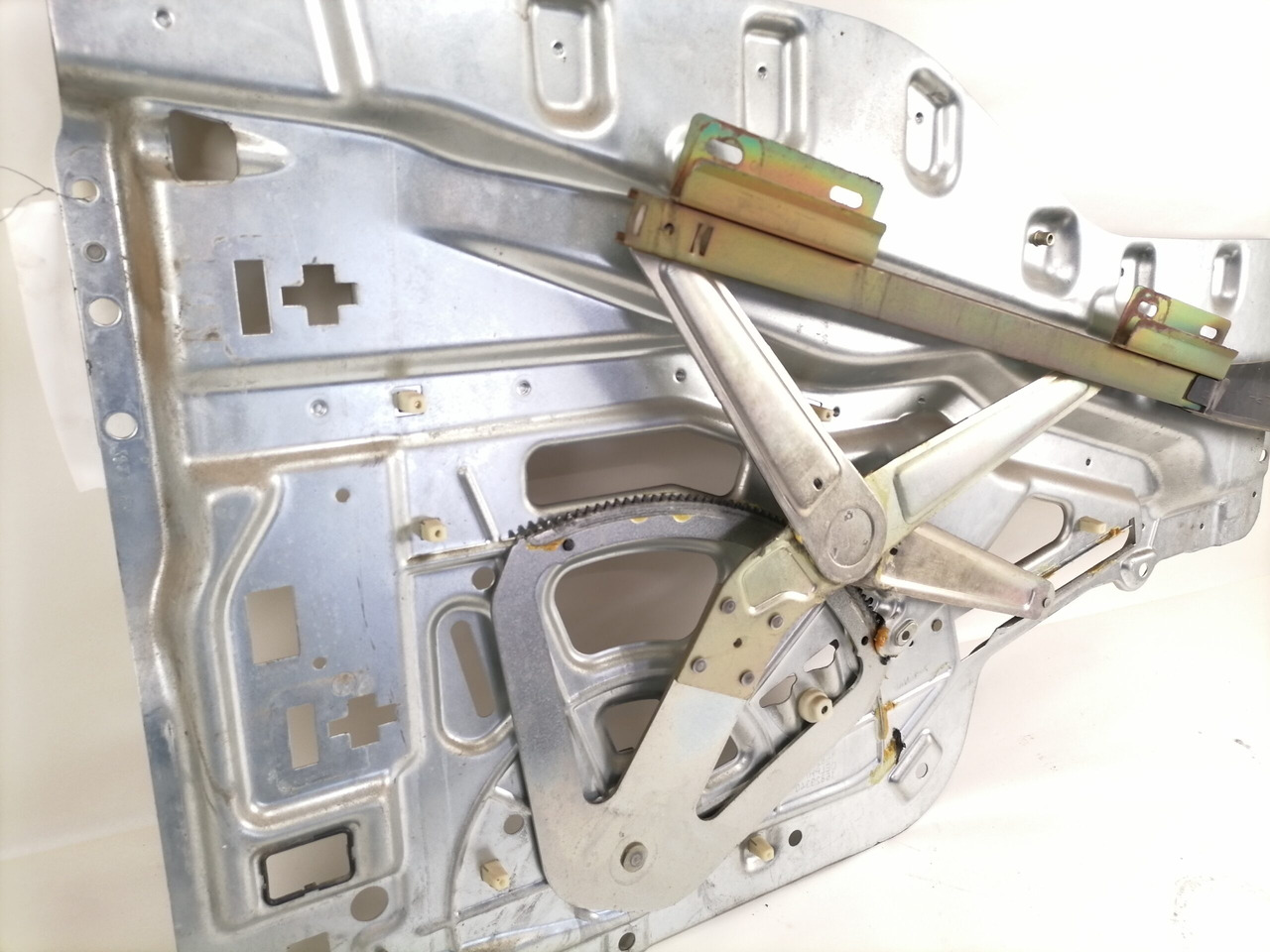 MAN Side window lifting mechanism 81626456034 - Raam en onderdelen voor Vrachtwagen: afbeelding 3 MAN Side window lifting mechanism 81626456034 - Raam en onderdelen voor Vrachtwagen: afbeelding 3
