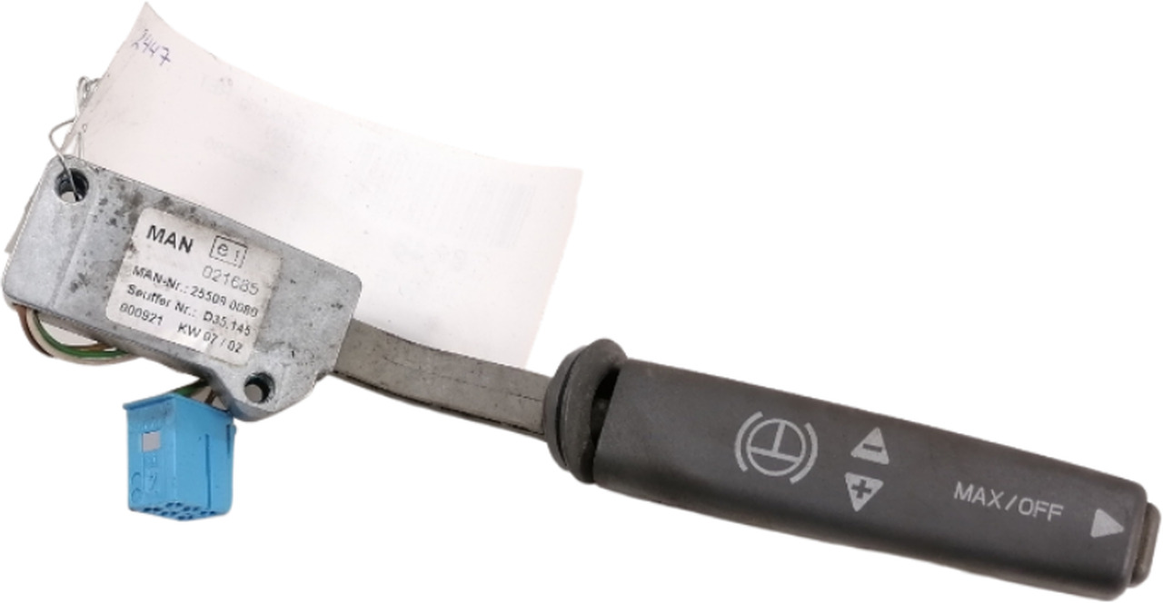 MAN Switch 255090080 - Elektrisch systeem voor Vrachtwagen: afbeelding 1 MAN Switch 255090080 - Elektrisch systeem voor Vrachtwagen: afbeelding 1