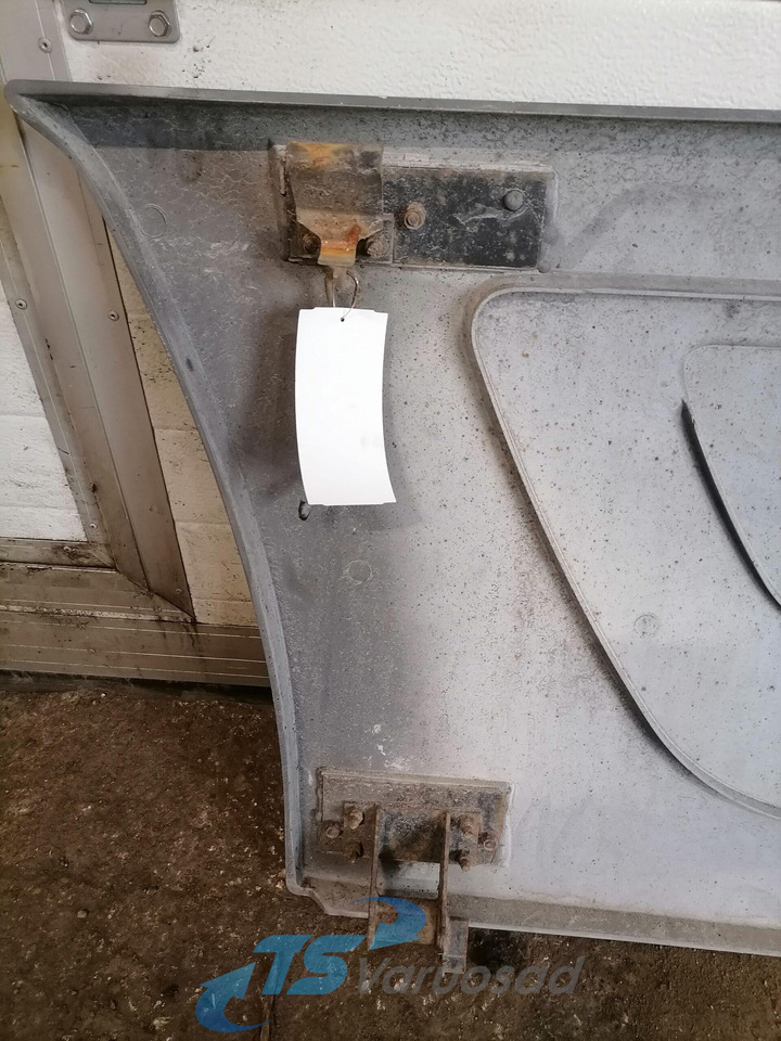 Mercedes-Benz Air deflector A9345202022 - Aerokit/ Spoiler voor Vrachtwagen: afbeelding 3 Mercedes-Benz Air deflector A9345202022 - Aerokit/ Spoiler voor Vrachtwagen: afbeelding 3