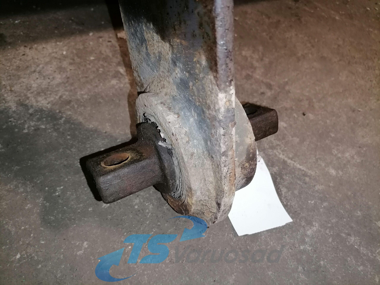 Mercedes-Benz Anti-roll bar A9423200211 - Stabilisatorstang voor Vrachtwagen: afbeelding 2 Mercedes-Benz Anti-roll bar A9423200211 - Stabilisatorstang voor Vrachtwagen: afbeelding 2