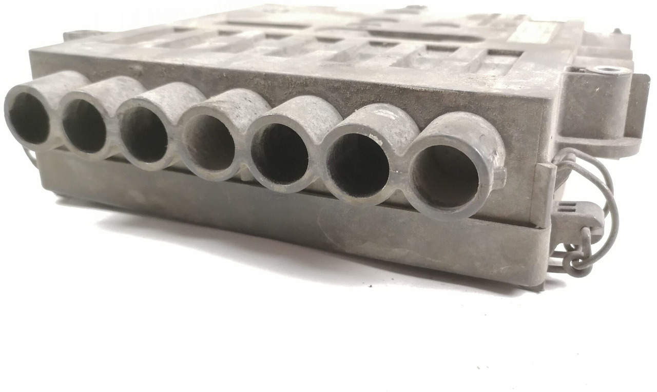 Mercedes-Benz Juhtmestiku harukarp A9605460440 - Zekeringkast voor Vrachtwagen: afbeelding 5 Mercedes-Benz Juhtmestiku harukarp A9605460440 - Zekeringkast voor Vrachtwagen: afbeelding 5