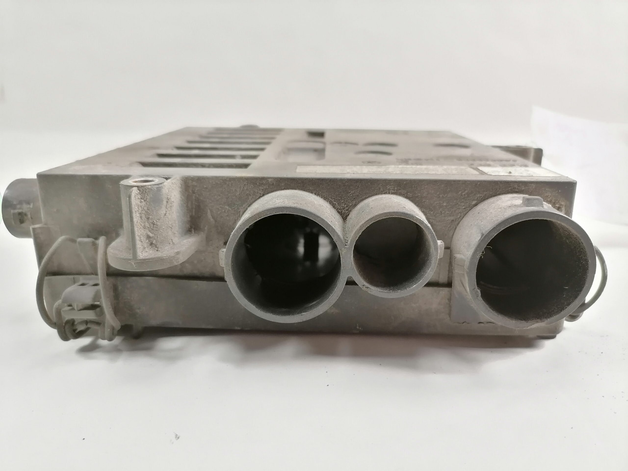 Mercedes-Benz Juhtmestiku harukarp A9605460440 - Zekeringkast voor Vrachtwagen: afbeelding 3 Mercedes-Benz Juhtmestiku harukarp A9605460440 - Zekeringkast voor Vrachtwagen: afbeelding 3