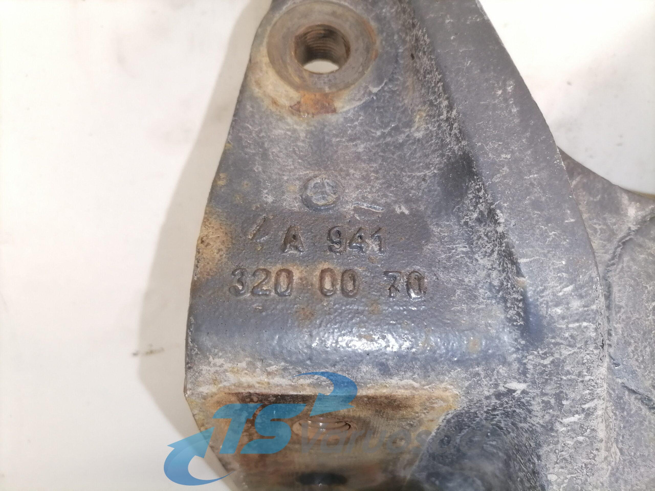 Mercedes-Benz Leaf spring bracket A9413200070 - Ophanging voor Vrachtwagen: afbeelding 3 Mercedes-Benz Leaf spring bracket A9413200070 - Ophanging voor Vrachtwagen: afbeelding 3