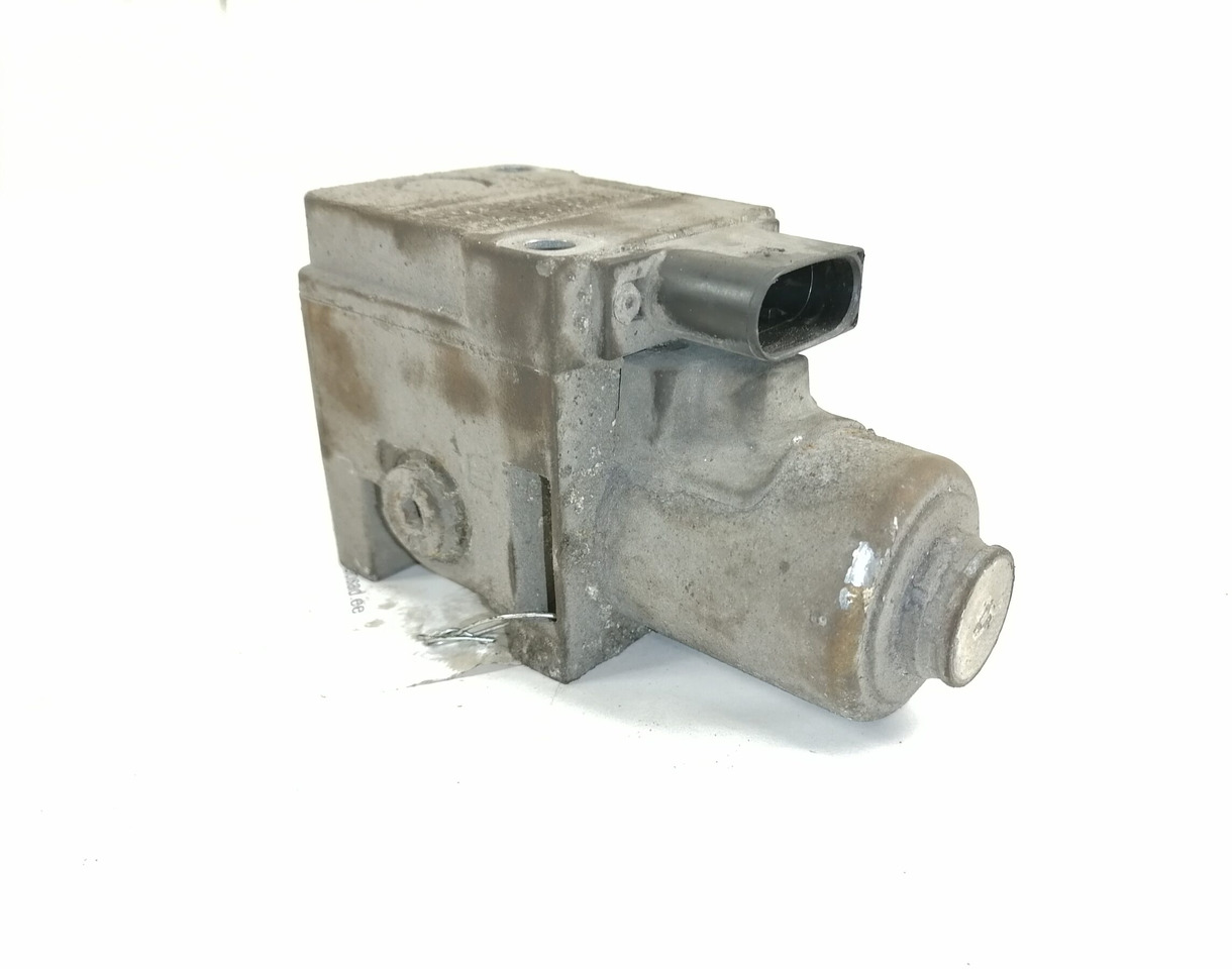 Mercedes-Benz Õhuregulaator A0001531559 - Turbolader voor Vrachtwagen: afbeelding 3 Mercedes-Benz Õhuregulaator A0001531559 - Turbolader voor Vrachtwagen: afbeelding 3