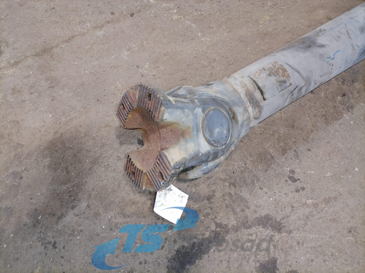 Mercedes-Benz Propeller shaft A6574103402 - Cardanas voor Vrachtwagen: afbeelding 2 Mercedes-Benz Propeller shaft A6574103402 - Cardanas voor Vrachtwagen: afbeelding 2