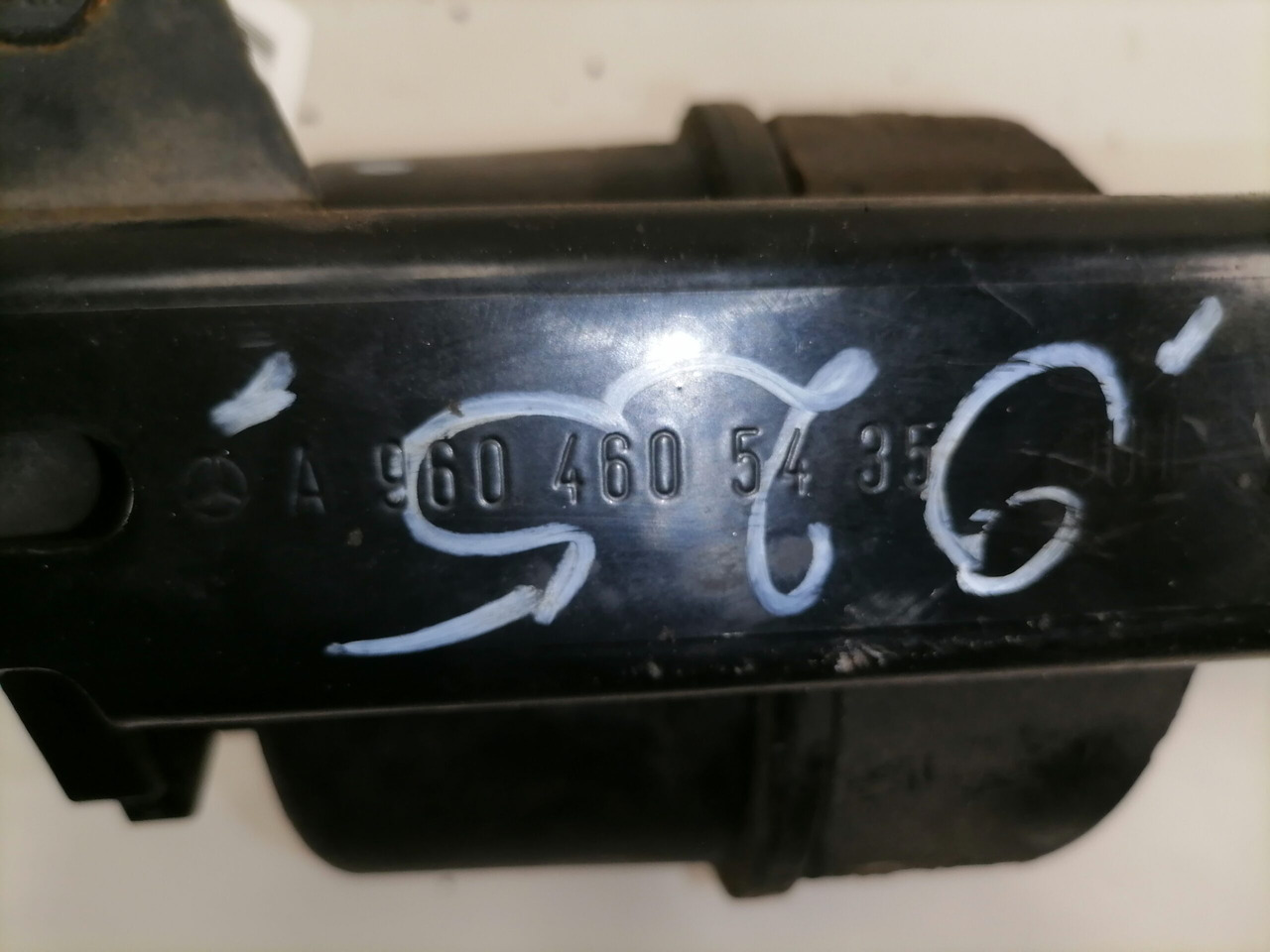 Mercedes-Benz Roolisüsteemi õlimahuti A0004668502 - Stuurslang voor Vrachtwagen: afbeelding 5 Mercedes-Benz Roolisüsteemi õlimahuti A0004668502 - Stuurslang voor Vrachtwagen: afbeelding 5