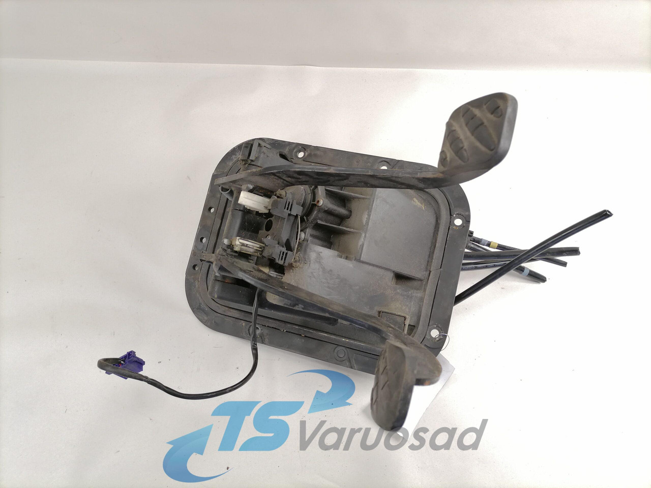 Renault Pedaalide kandur 5010505093 - Brandstofsysteem voor Vrachtwagen: afbeelding 3 Renault Pedaalide kandur 5010505093 - Brandstofsysteem voor Vrachtwagen: afbeelding 3