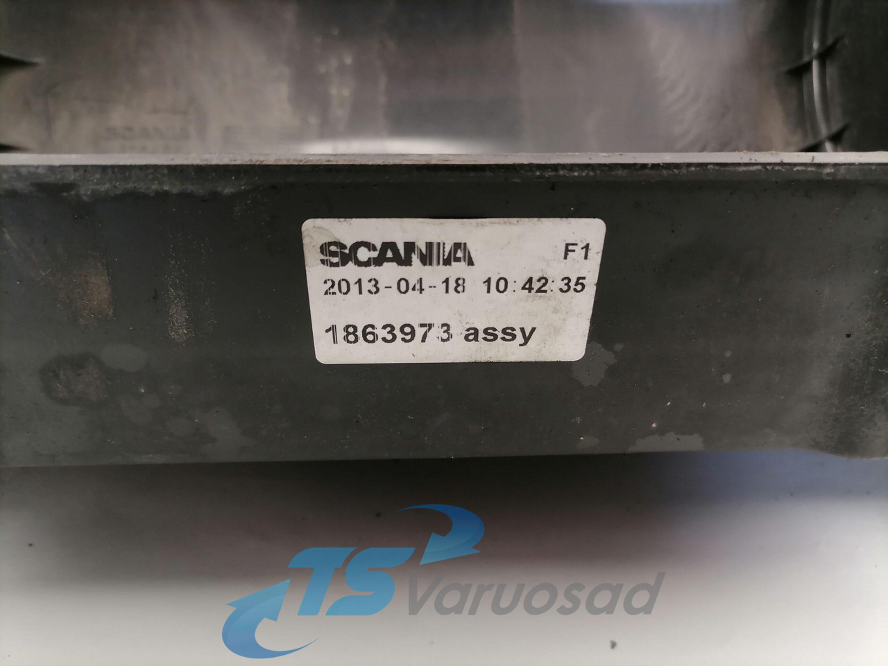 Scania Blower cover 1863973 - Universeel onderdeel voor Vrachtwagen: afbeelding 2 Scania Blower cover 1863973 - Universeel onderdeel voor Vrachtwagen: afbeelding 2