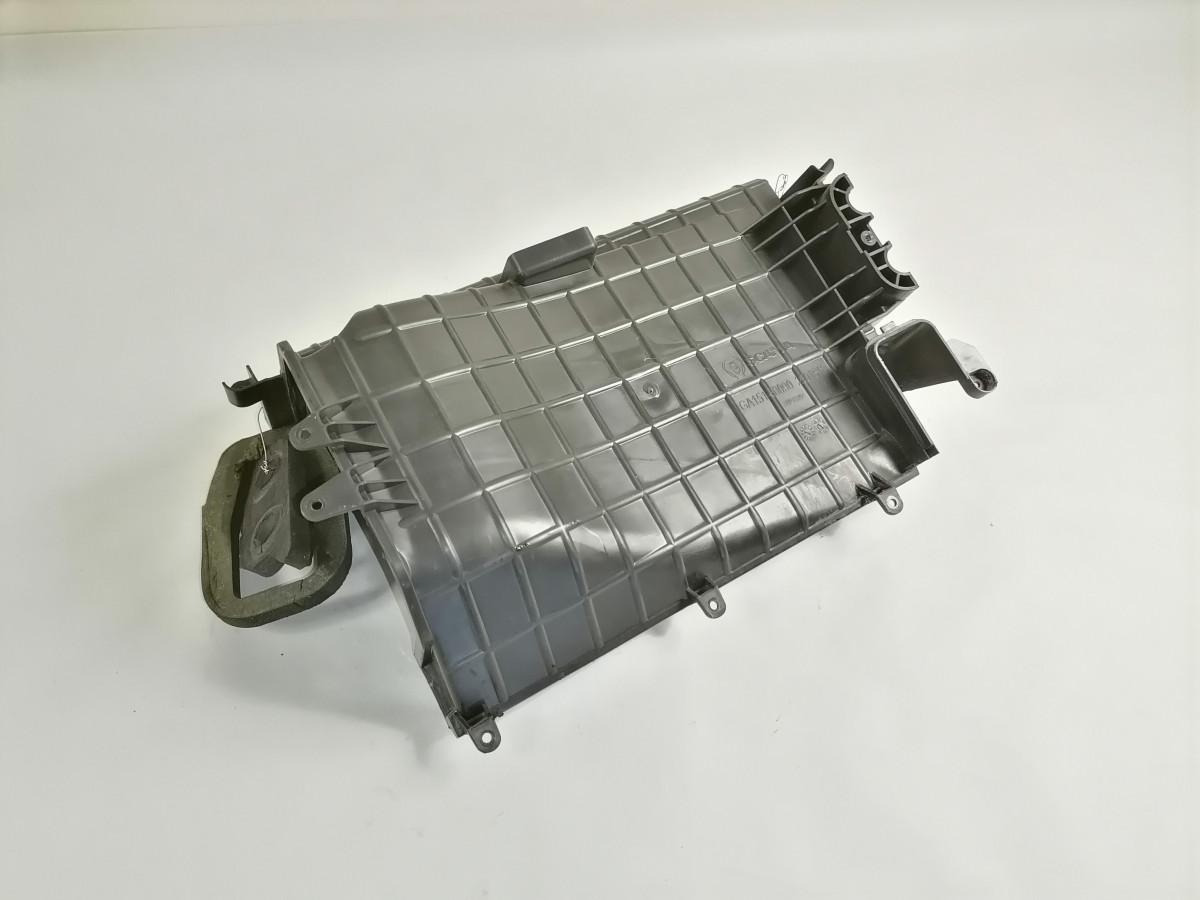 Scania Blower cover 2301518 - Universeel onderdeel voor Vrachtwagen: afbeelding 2 Scania Blower cover 2301518 - Universeel onderdeel voor Vrachtwagen: afbeelding 2