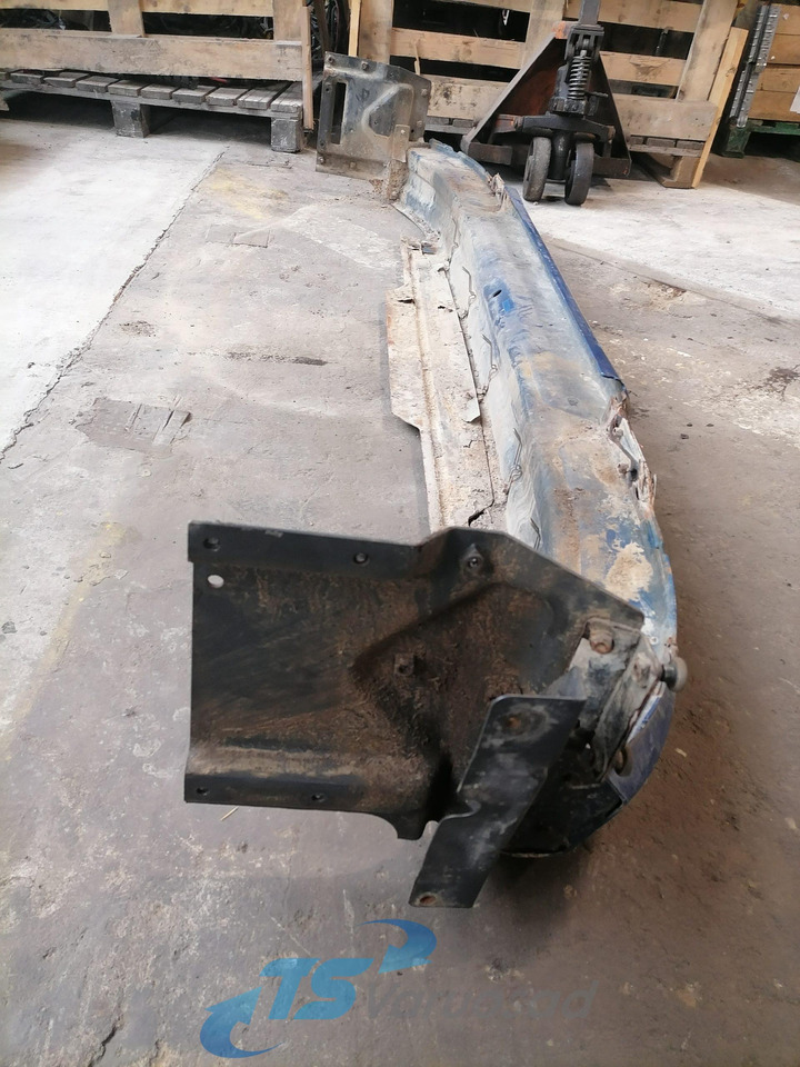 Scania Bumper 1731206 - Bumper voor Vrachtwagen: afbeelding 4 Scania Bumper 1731206 - Bumper voor Vrachtwagen: afbeelding 4