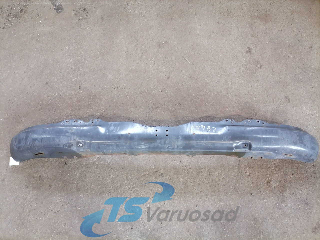 Scania Bumper 1787347 - Bumper voor Vrachtwagen: afbeelding 4 Scania Bumper 1787347 - Bumper voor Vrachtwagen: afbeelding 4