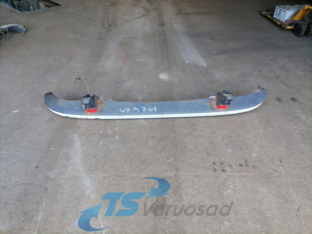 Scania Bumper 1853837 - Bumper voor Vrachtwagen: afbeelding 1 Scania Bumper 1853837 - Bumper voor Vrachtwagen: afbeelding 1