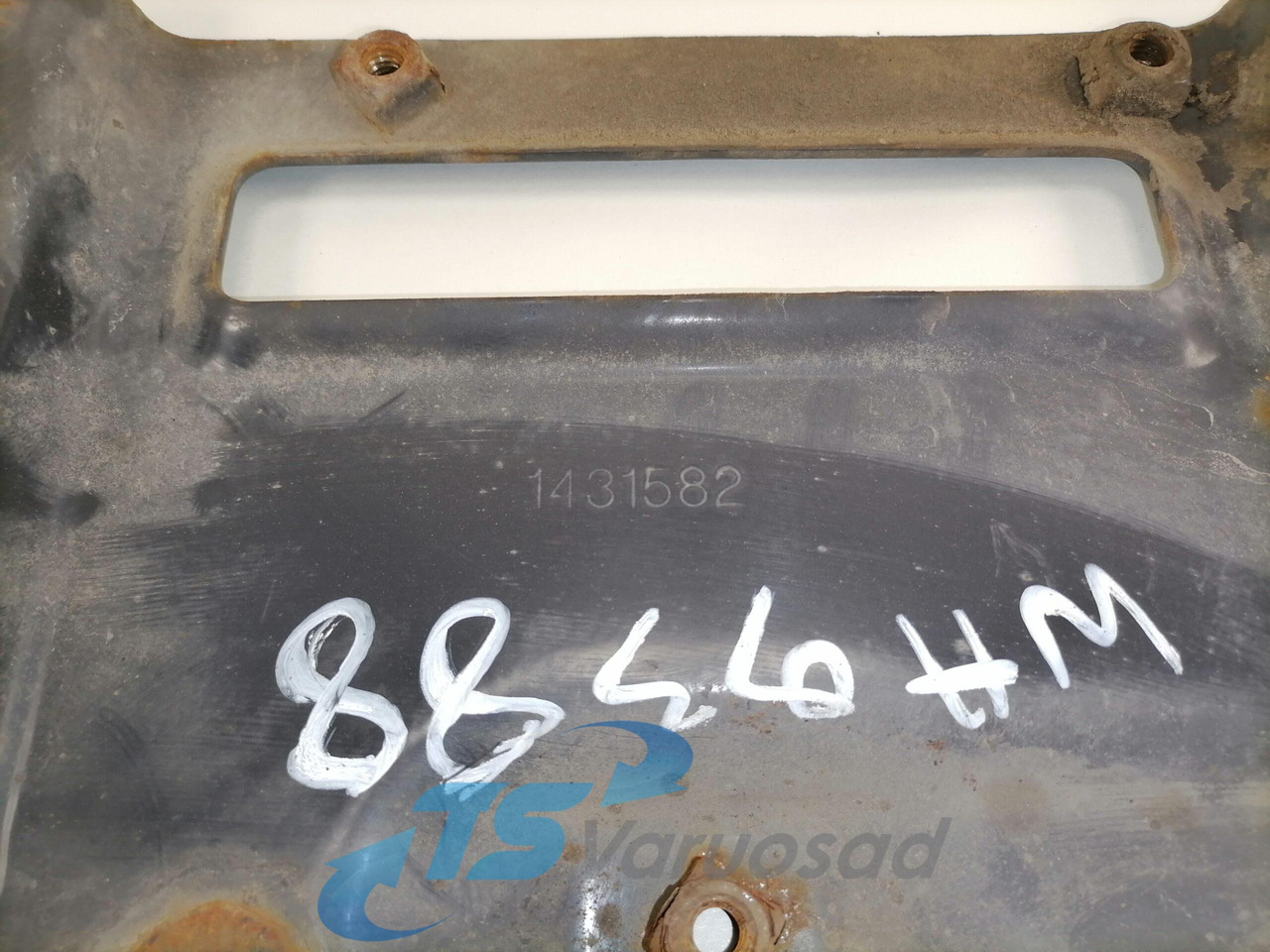 Scania Bumper bracket 1431582 - Bumper voor Vrachtwagen: afbeelding 3 Scania Bumper bracket 1431582 - Bumper voor Vrachtwagen: afbeelding 3