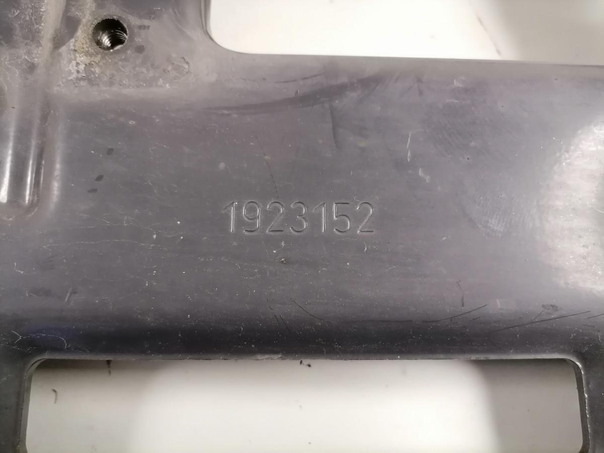 Scania Bumper bracket 1923152 - Bumper voor Vrachtwagen: afbeelding 4 Scania Bumper bracket 1923152 - Bumper voor Vrachtwagen: afbeelding 4