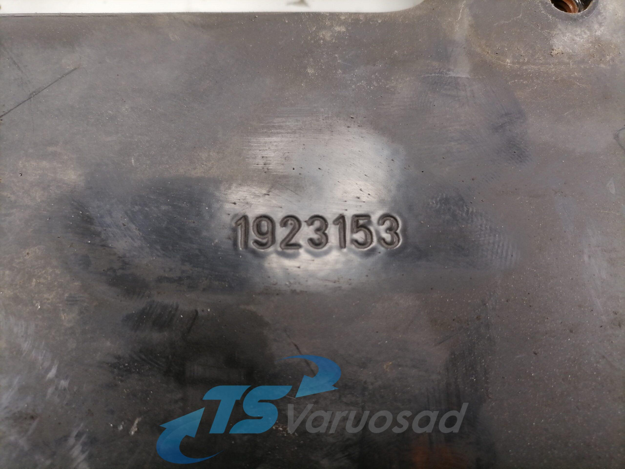 Scania Bumper bracket 1923153 - Bumper voor Vrachtwagen: afbeelding 2 Scania Bumper bracket 1923153 - Bumper voor Vrachtwagen: afbeelding 2