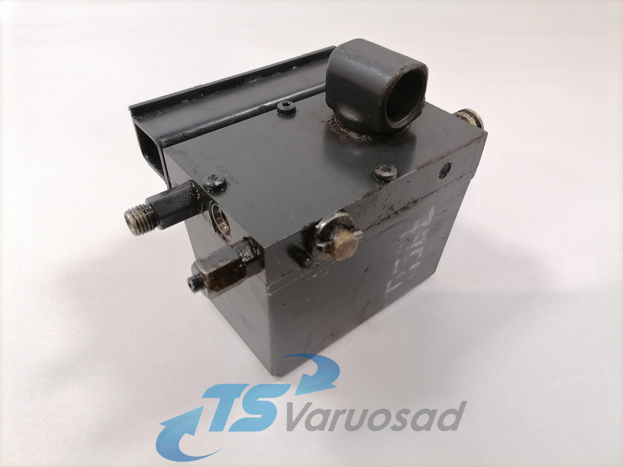 Scania Cab tilting pump 1549741 - Cabinevering voor Vrachtwagen: afbeelding 1 Scania Cab tilting pump 1549741 - Cabinevering voor Vrachtwagen: afbeelding 1