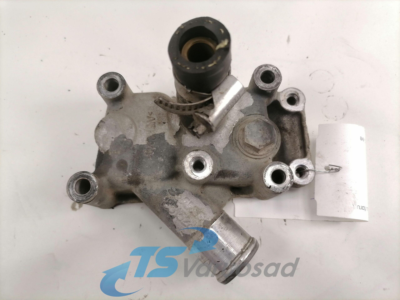 Scania Coolant pipe connection 1851528 - Koelsysteem voor Vrachtwagen: afbeelding 3 Scania Coolant pipe connection 1851528 - Koelsysteem voor Vrachtwagen: afbeelding 3