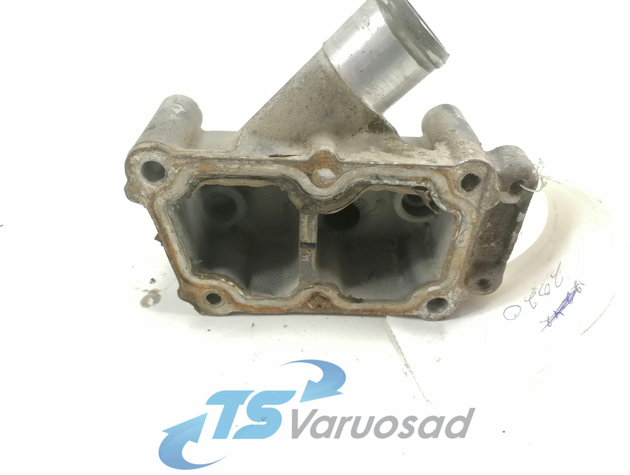Scania Coolant pipe connection 1851528 - Koelsysteem voor Vrachtwagen: afbeelding 4 Scania Coolant pipe connection 1851528 - Koelsysteem voor Vrachtwagen: afbeelding 4