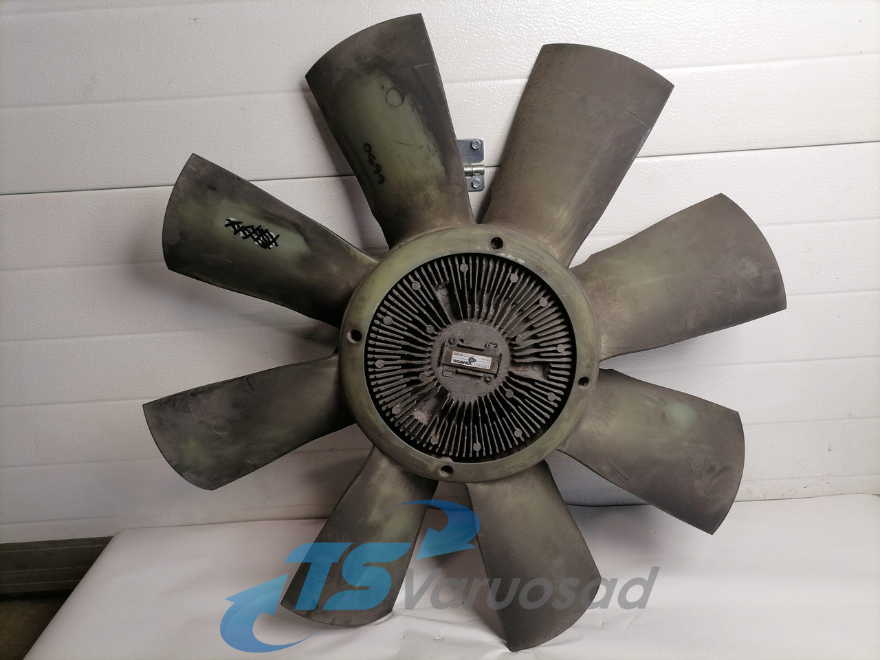 Scania Cooling fan 1392261 - Ventilator voor Vrachtwagen: afbeelding 1 Scania Cooling fan 1392261 - Ventilator voor Vrachtwagen: afbeelding 1