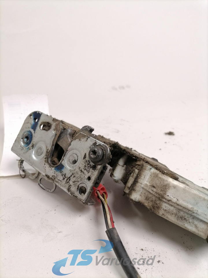 Scania Door lock 1867658 - Deur en onderdelen voor Vrachtwagen: afbeelding 4 Scania Door lock 1867658 - Deur en onderdelen voor Vrachtwagen: afbeelding 4