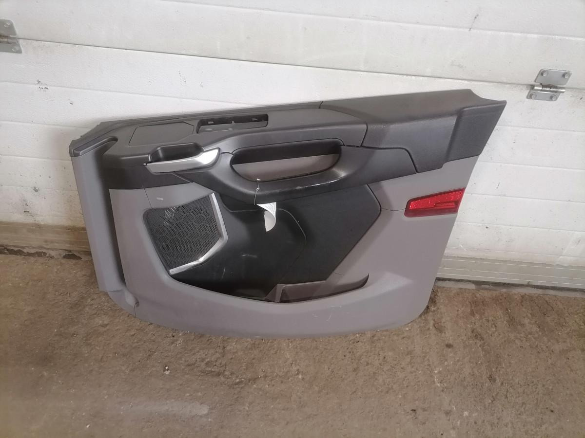 Scania Door trim panel 2935304 - Deur en onderdelen voor Vrachtwagen: afbeelding 2 Scania Door trim panel 2935304 - Deur en onderdelen voor Vrachtwagen: afbeelding 2