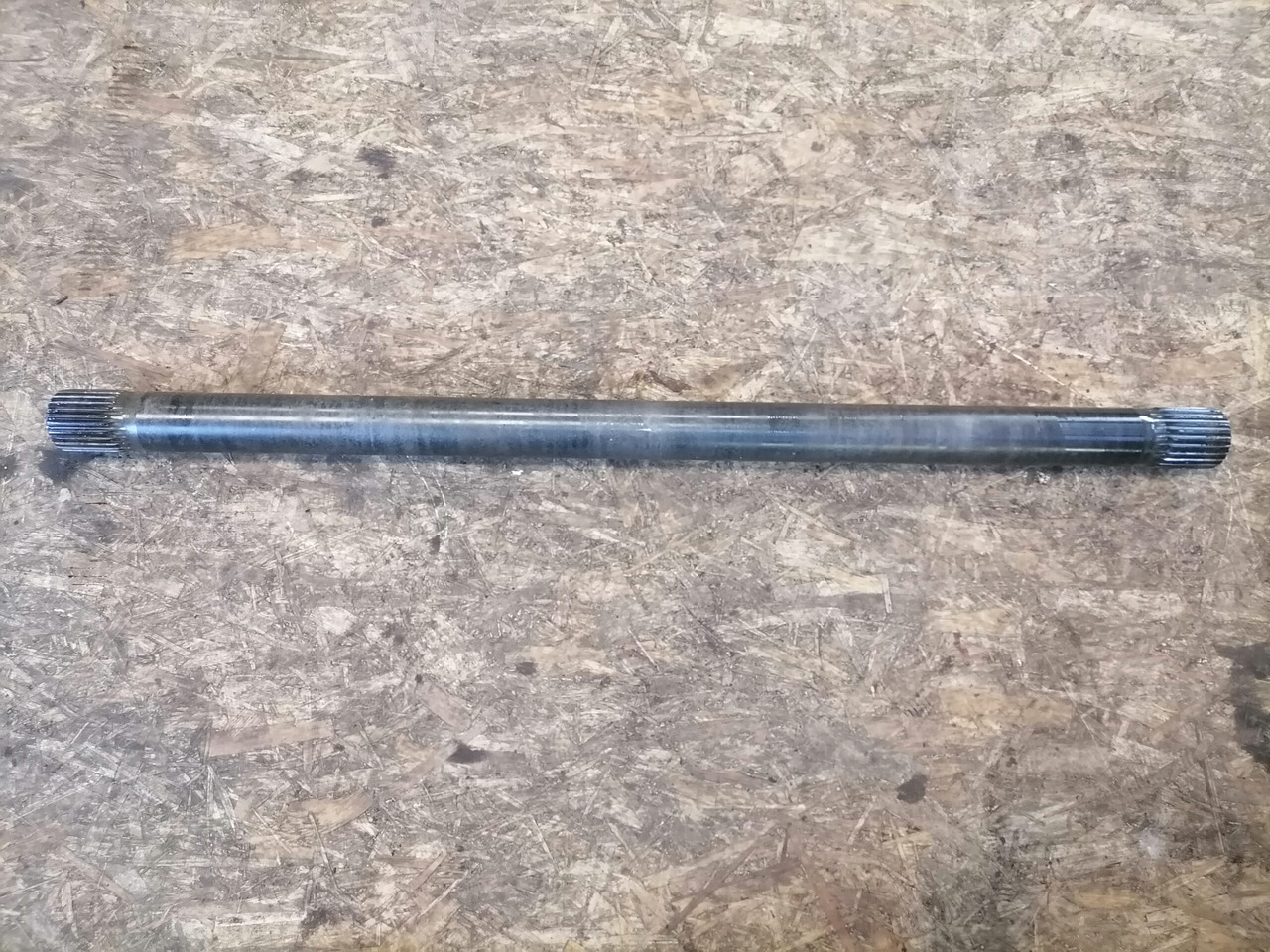 Scania Drive shaft 1761195 - Aandrijfas voor Vrachtwagen: afbeelding 2 Scania Drive shaft 1761195 - Aandrijfas voor Vrachtwagen: afbeelding 2