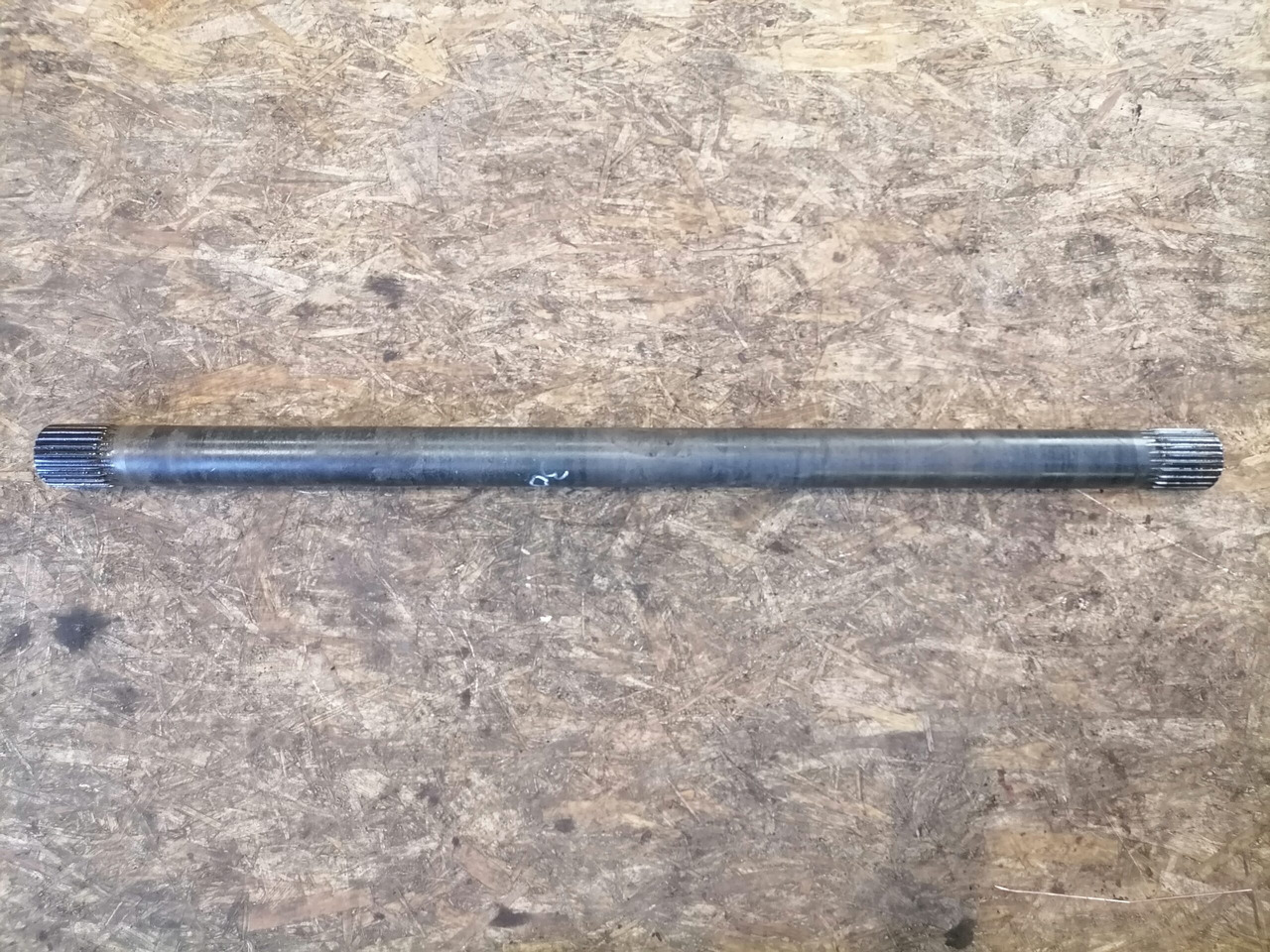 Scania Drive shaft 1761195 - Aandrijfas voor Vrachtwagen: afbeelding 2 Scania Drive shaft 1761195 - Aandrijfas voor Vrachtwagen: afbeelding 2